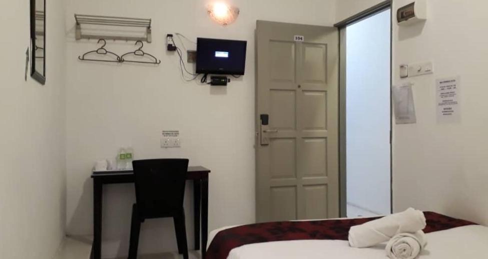 Max Ferringhi Hotel Batu Feringgi Bagian luar foto