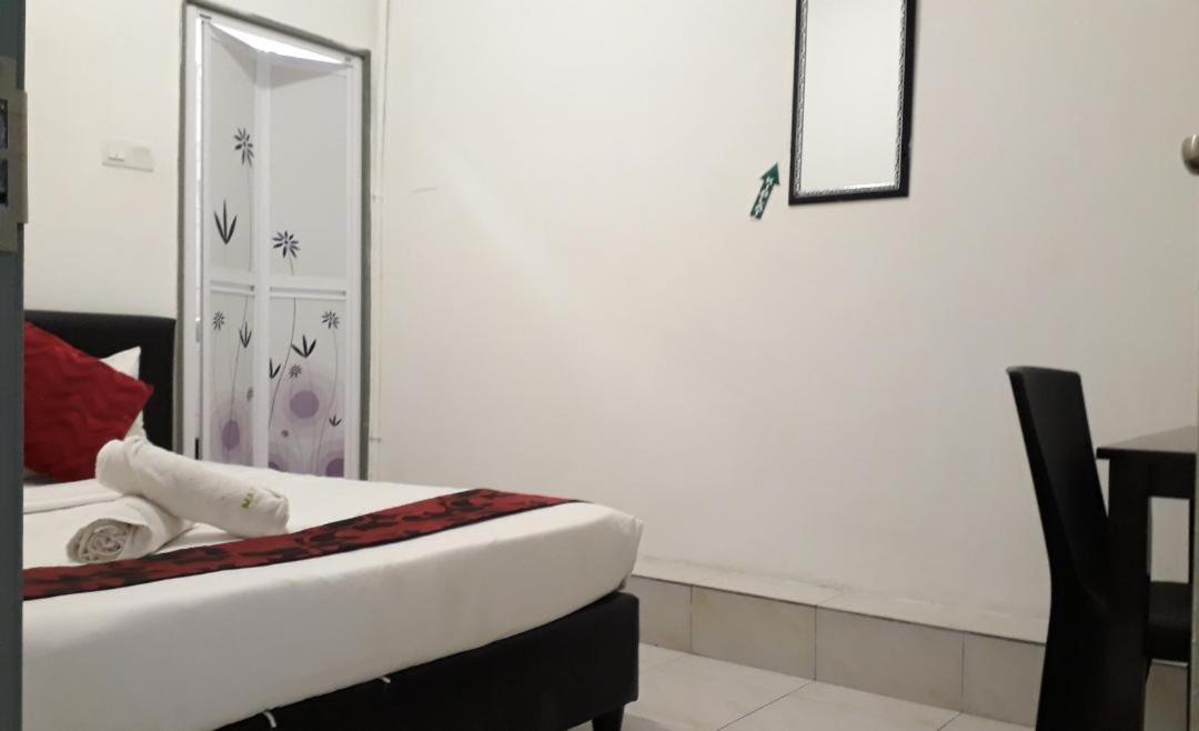 Max Ferringhi Hotel Batu Feringgi Bagian luar foto