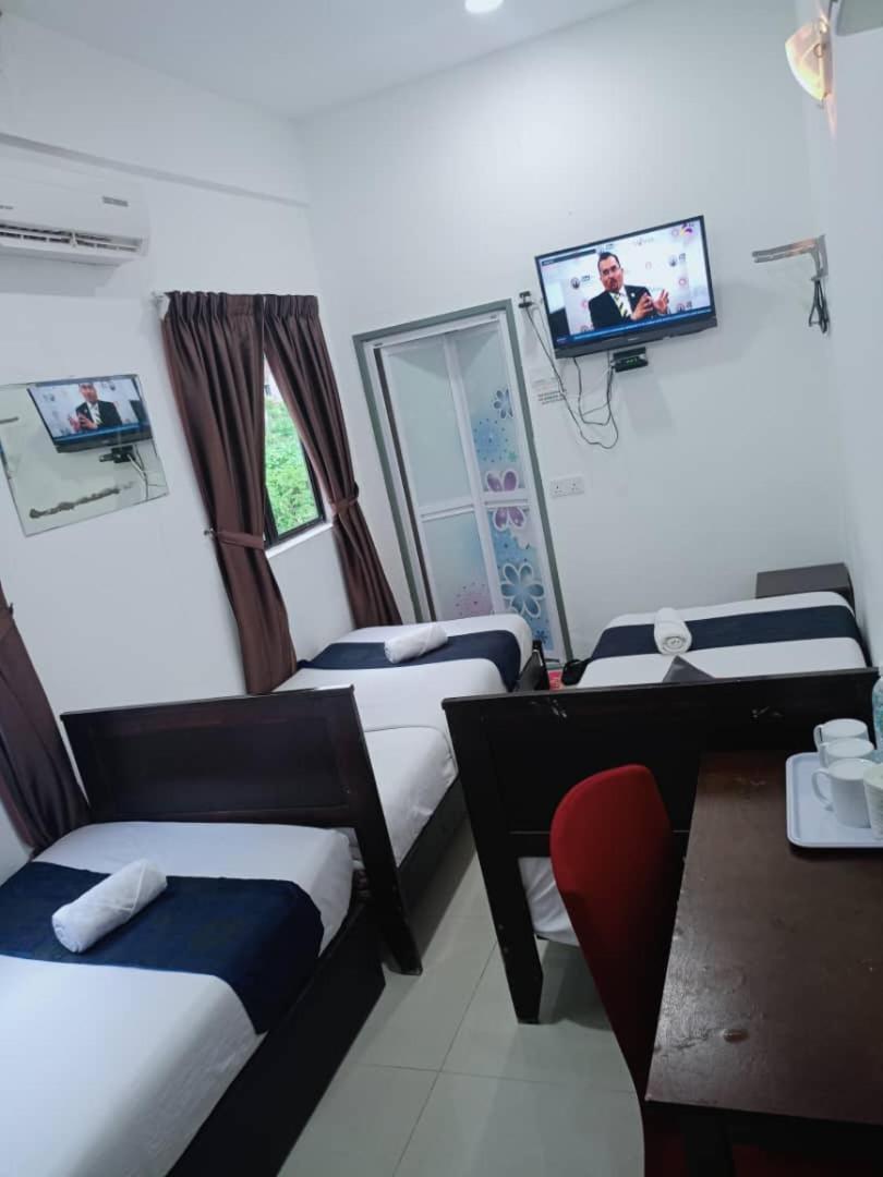 Max Ferringhi Hotel Batu Feringgi Bagian luar foto