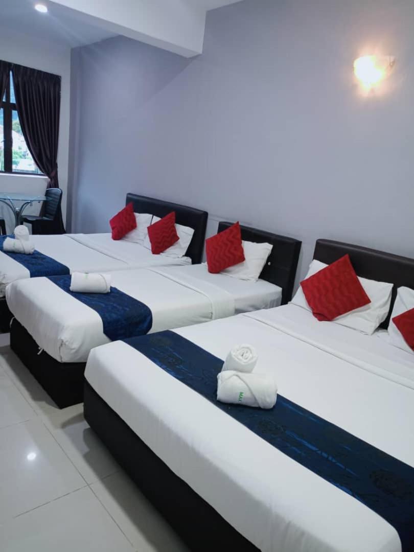 Max Ferringhi Hotel Batu Feringgi Bagian luar foto
