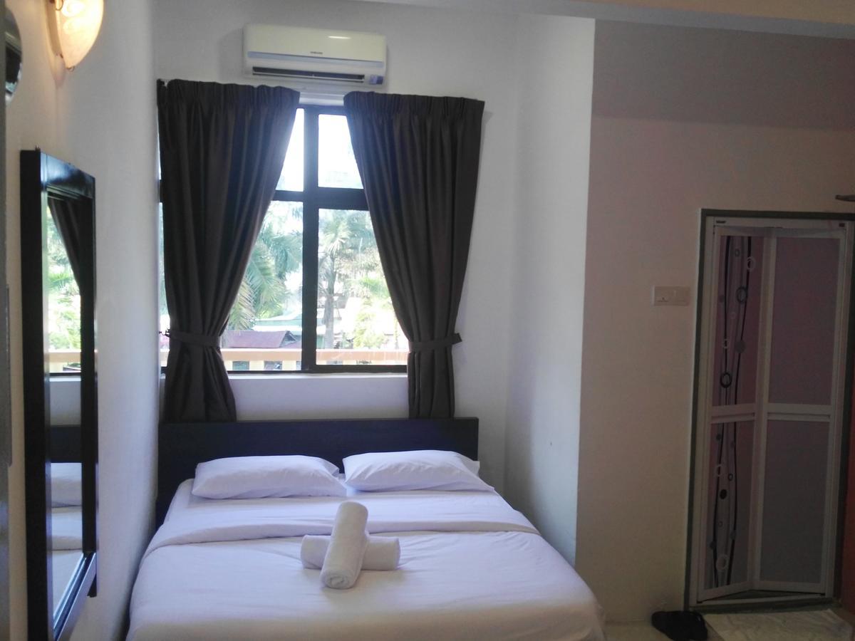 Max Ferringhi Hotel Batu Feringgi Bagian luar foto